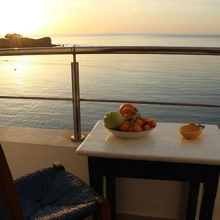 Experience The Pure Sense Of The Aegean Sea Liota Exterior foto